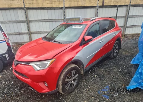 2017 Toyota Rav4 Xle z USA, uszkodzony, nr VIN 2T3RFREV6HW663157